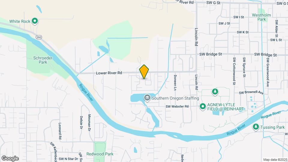 844 SW Kinsington Ct Map and Location Details