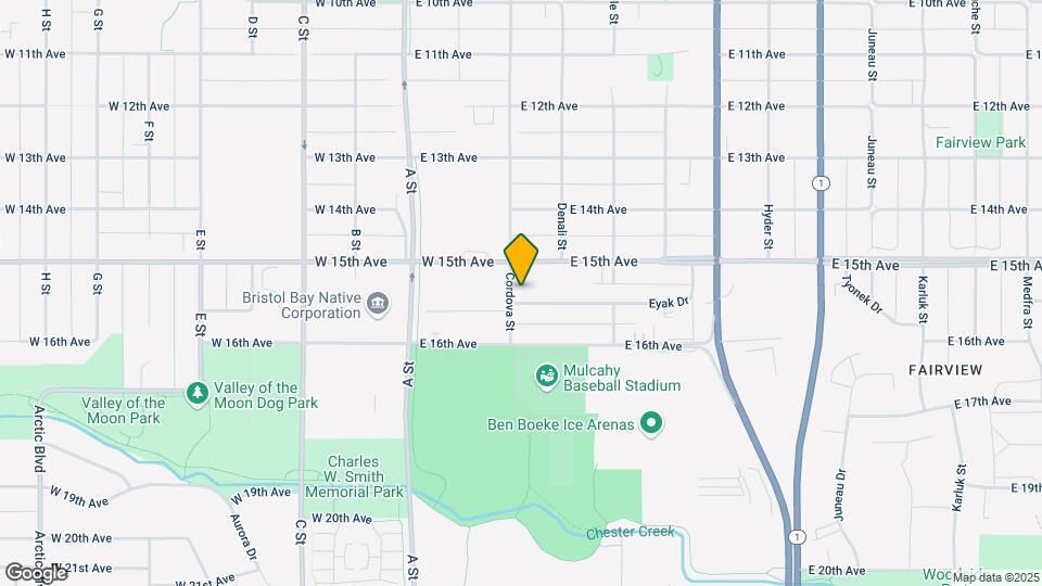 301 E 15th Ter Mapa y Detalles de la Ubicación
