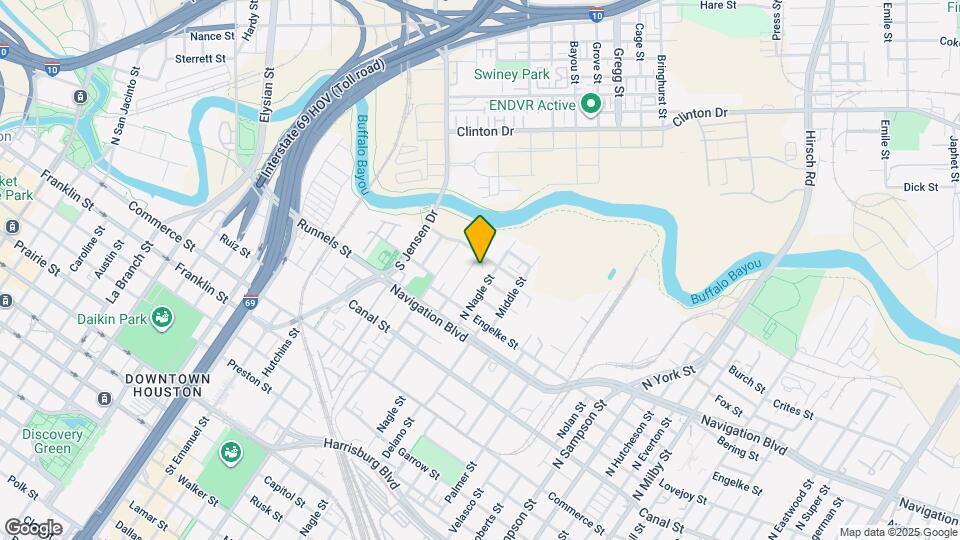 446 N Live Oak St Map and Location Details