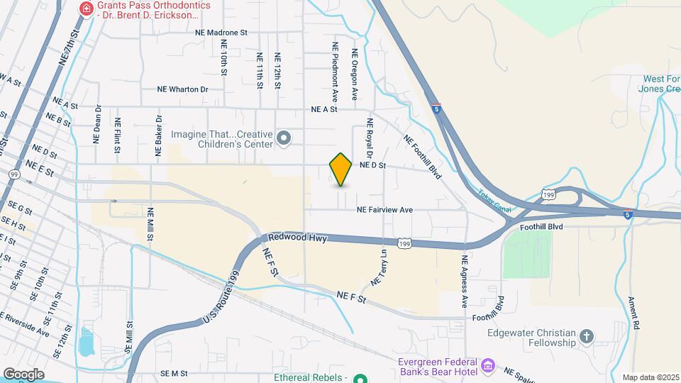 357 NE Cooper Ln Map and Location Details