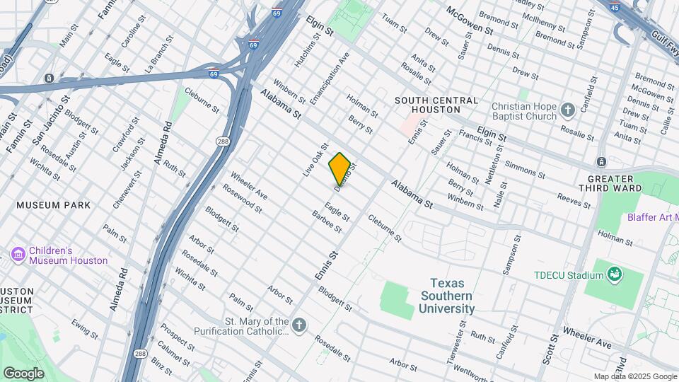 2803 Cleburne St Map and Location Details