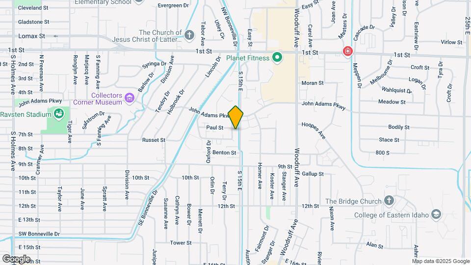 605-719 Cambridge Dr Map and Location Details