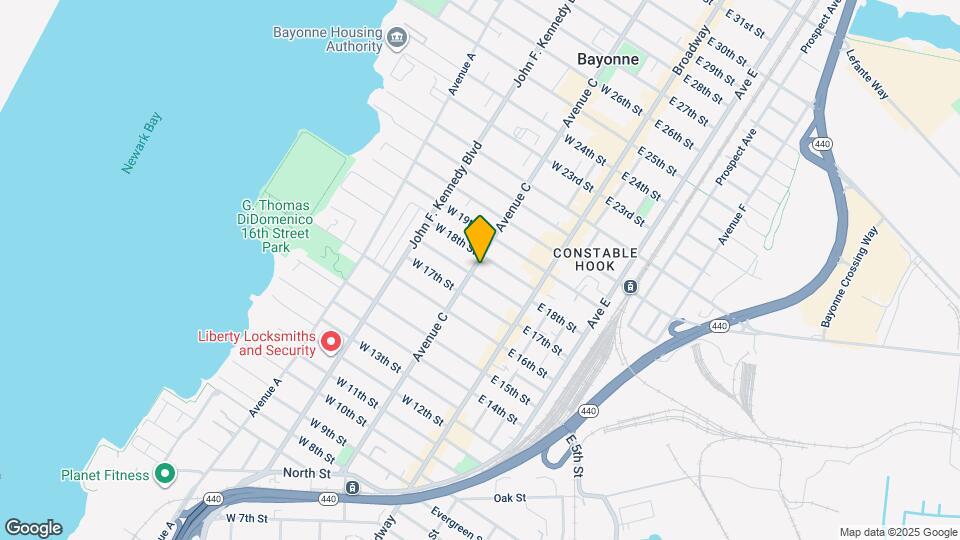 422 Avenue C Map and Location Details