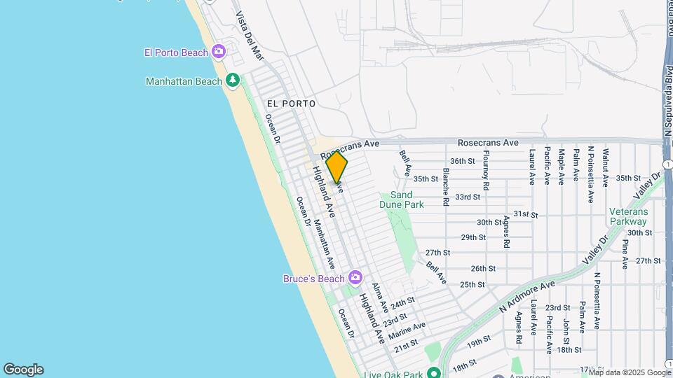 323 34th St, Unit 2 block walks to beach Map and Location Details