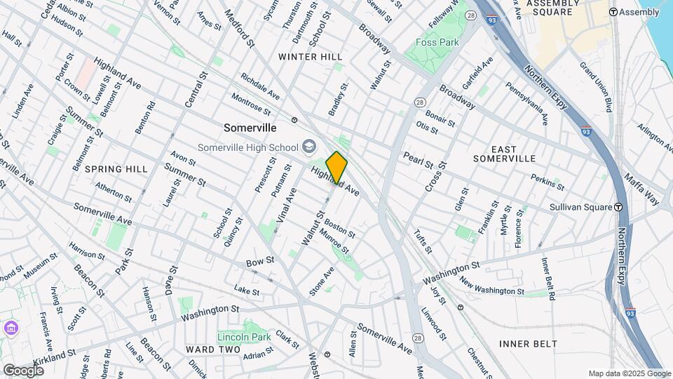 79 Walnut St, Unit 2L Map and Location Details