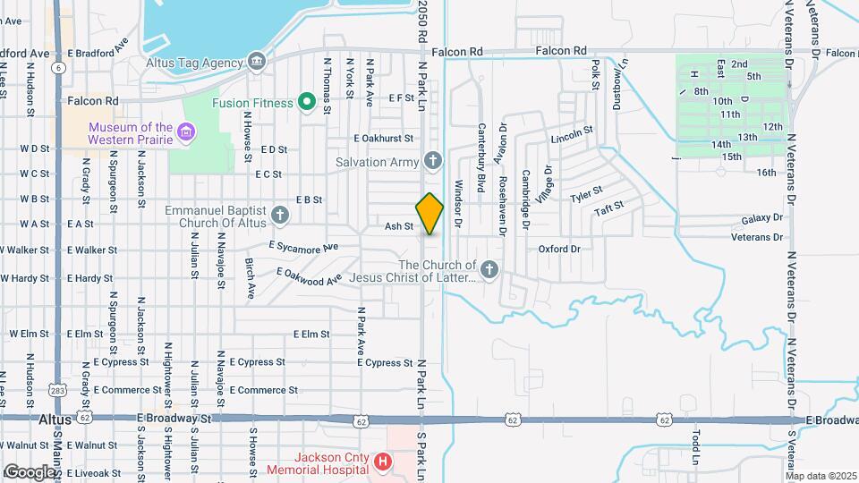 701 N Park Ln Map and Location Details