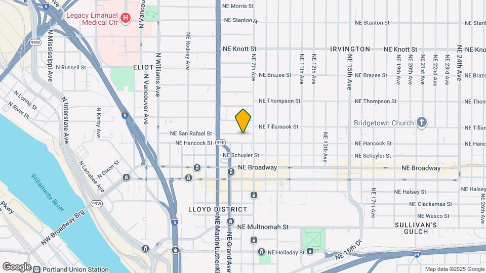 604 NE San Rafael St Map and Location Details