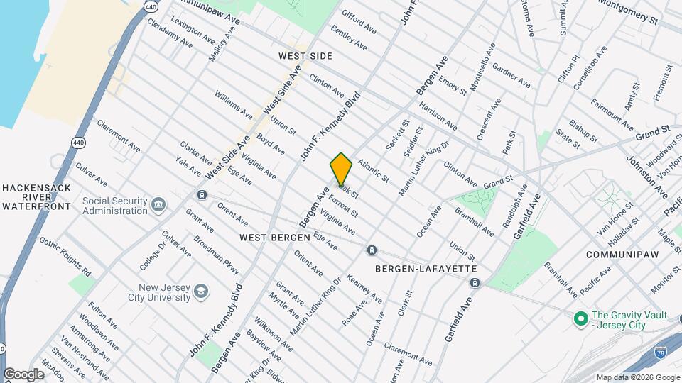 113 Oak St Mapa y Detalles de la Ubicación