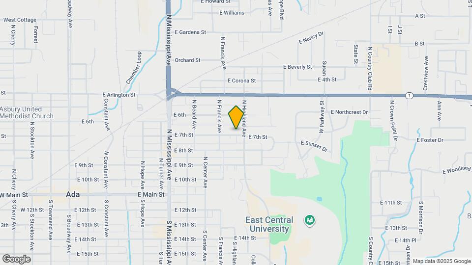 926 E 7th St Map and Location Details