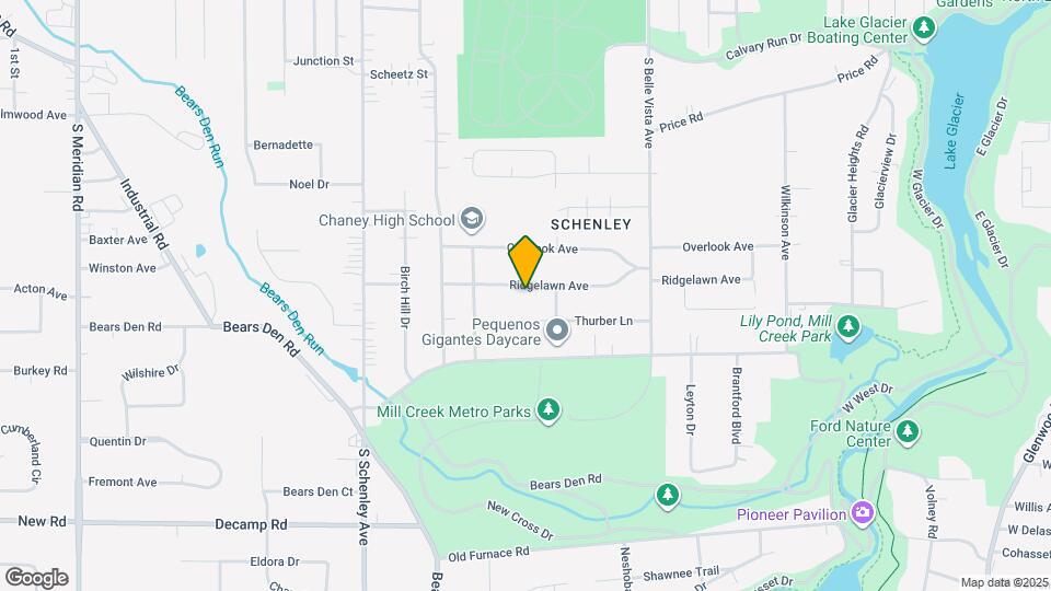 2235 Ridgelawn Ave Map and Location Details