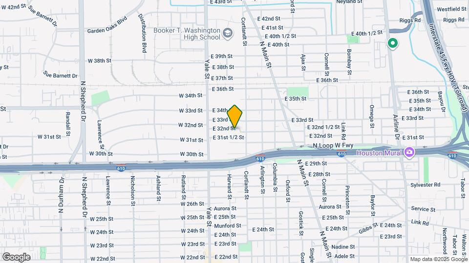 210 E 32nd St Map and Location Details