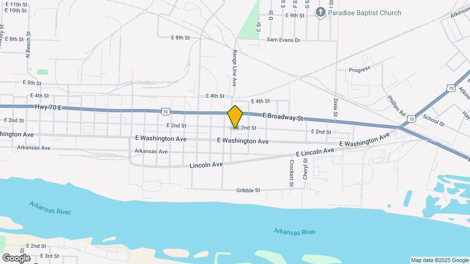 2904 E 2nd St Map and Location Details