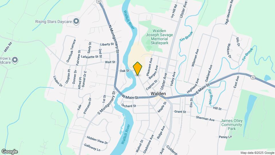 59 Oak St Map and Location Details