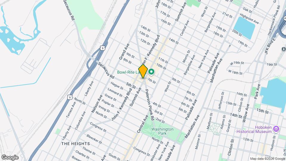 611 Summit Ave Map and Location Details