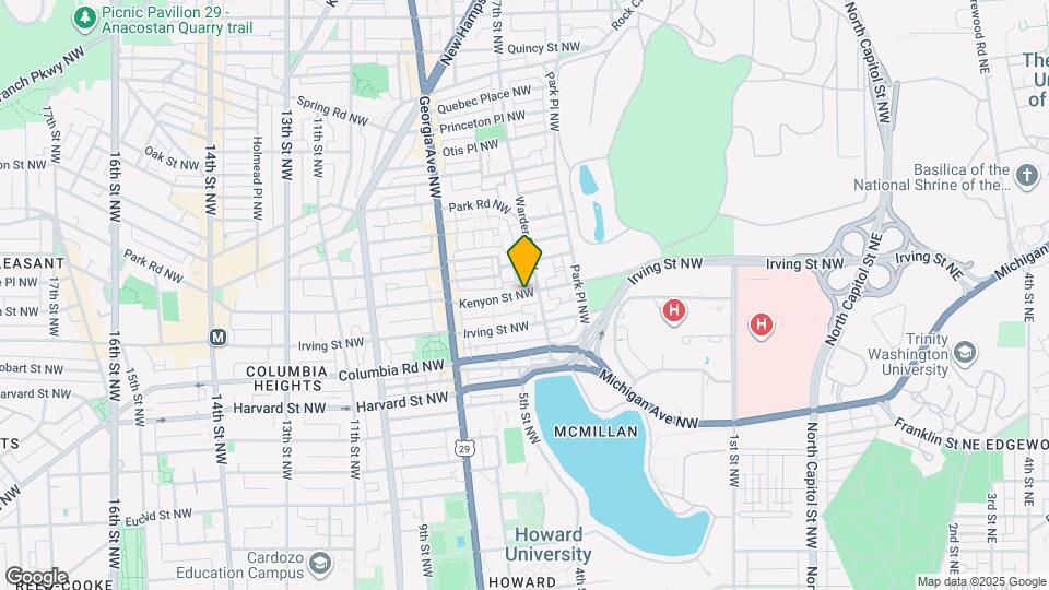 526 Kenyon St NW Mapa y Detalles de la Ubicación