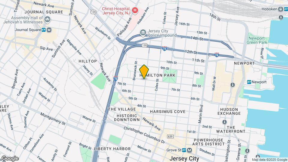 335 1/2 8th St Map and Location Details