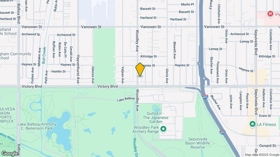 6428 Woodley Ave Map and Location Details