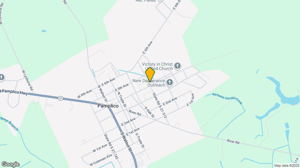 124 N Pine St Map and Location Details