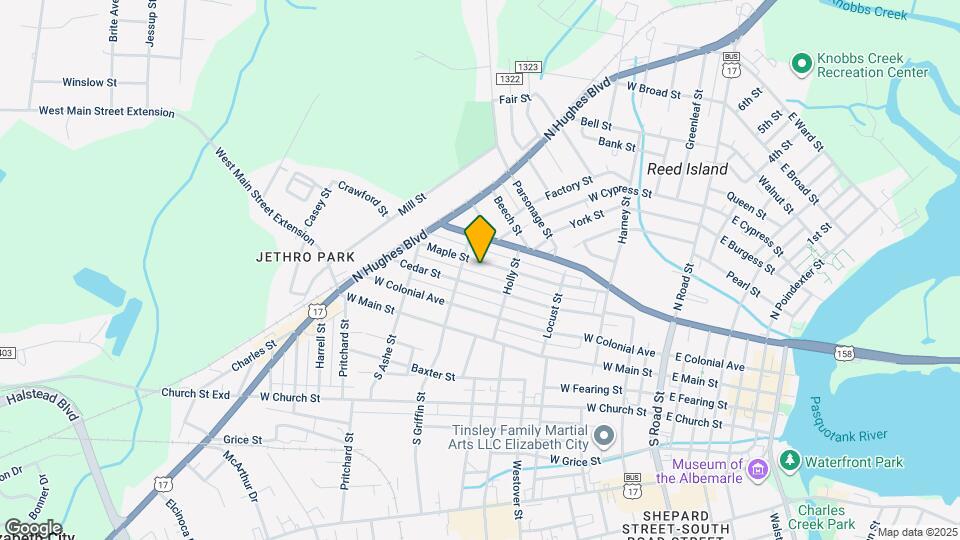 905 Maple St Map and Location Details