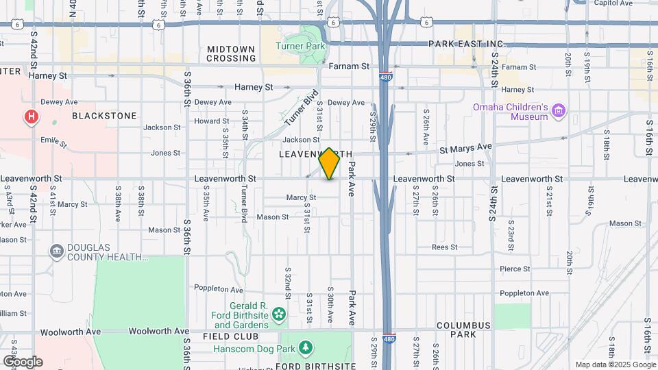 Square Apartments Mapa y Detalles de la Ubicación