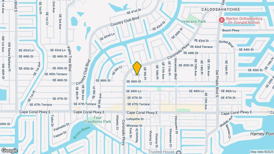 4520 SE 9th Ave Map and Location Details