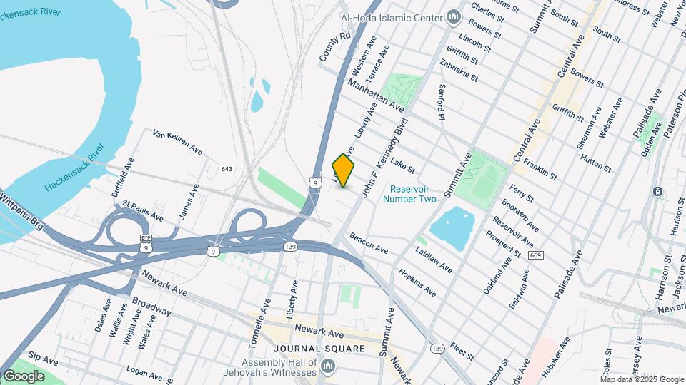 37 Spruce St, Unit 5 Map and Location Details