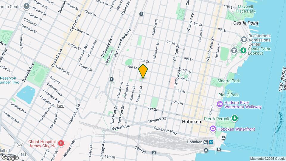 301 Madison St Map and Location Details