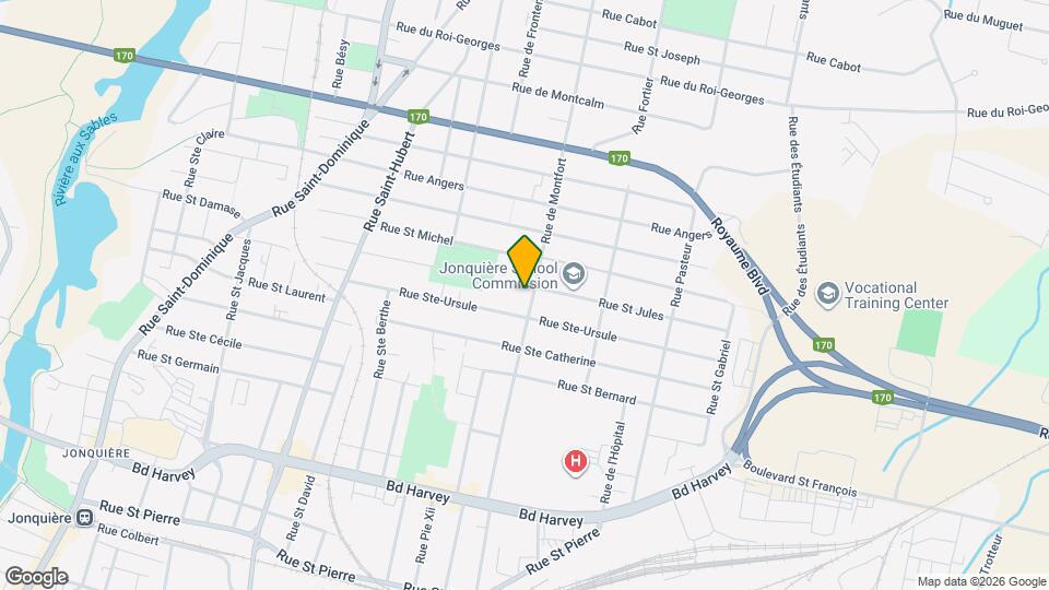 21262128 De Montfort St Apartments Saguenay, QC Apartments For Rent