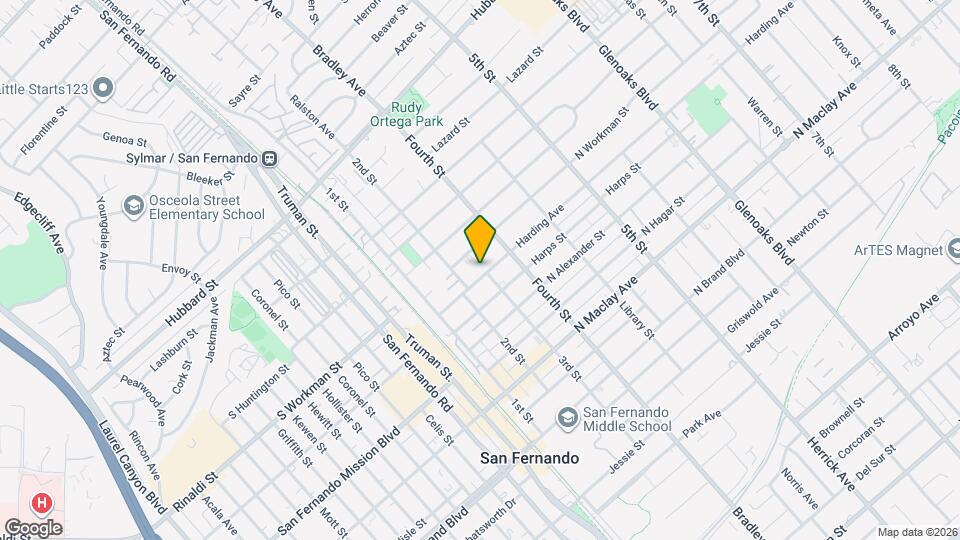 225 Harding Ave Mapa y Detalles de la Ubicación