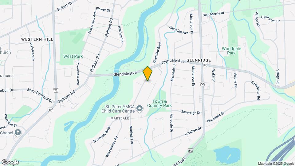 2 Parklane Crescent Map and Location Details