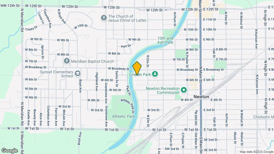 526 W 6th St Map and Location Details