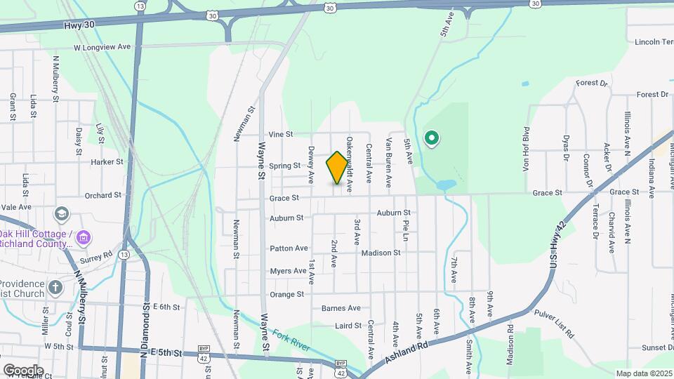 452 Cherry St Map and Location Details