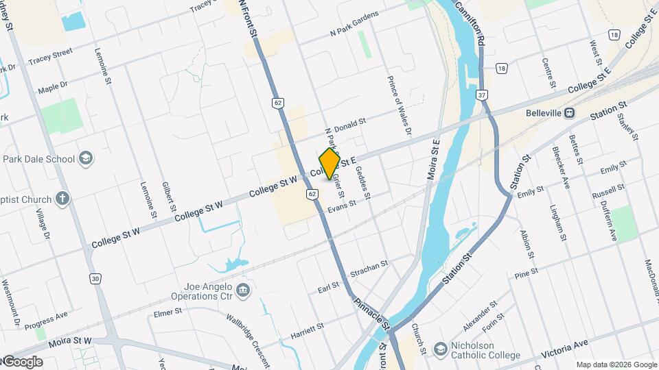 25 College St E Map and Location Details