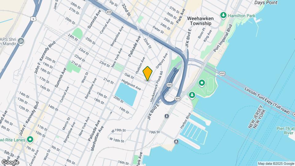 100 Oak St, Unit 3 Map and Location Details