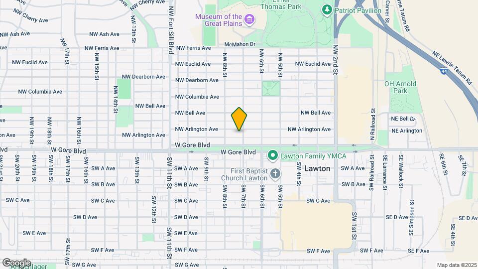 704 NW Arlington Ave Map and Location Details