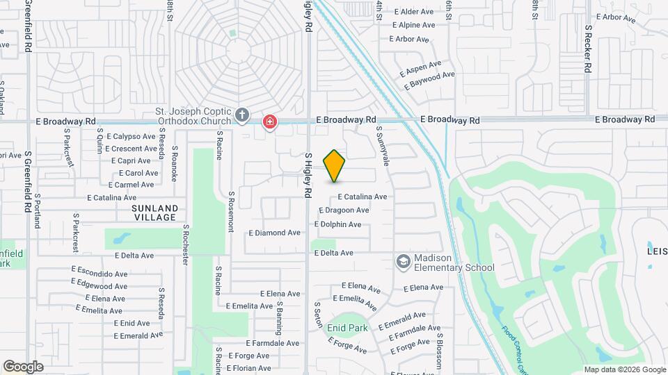 5233 E Carmel Ave Map and Location Details