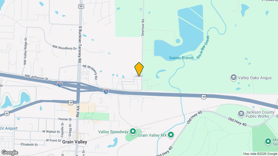 421 NE Wolf Creek Dr Map and Location Details