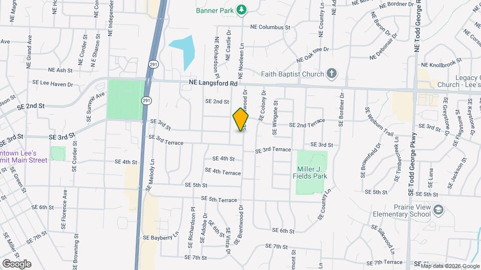 302 SE Brentwood Dr Map and Location Details