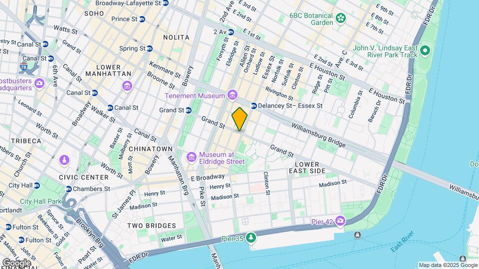 355 Grand St Mapa y Detalles de la Ubicación