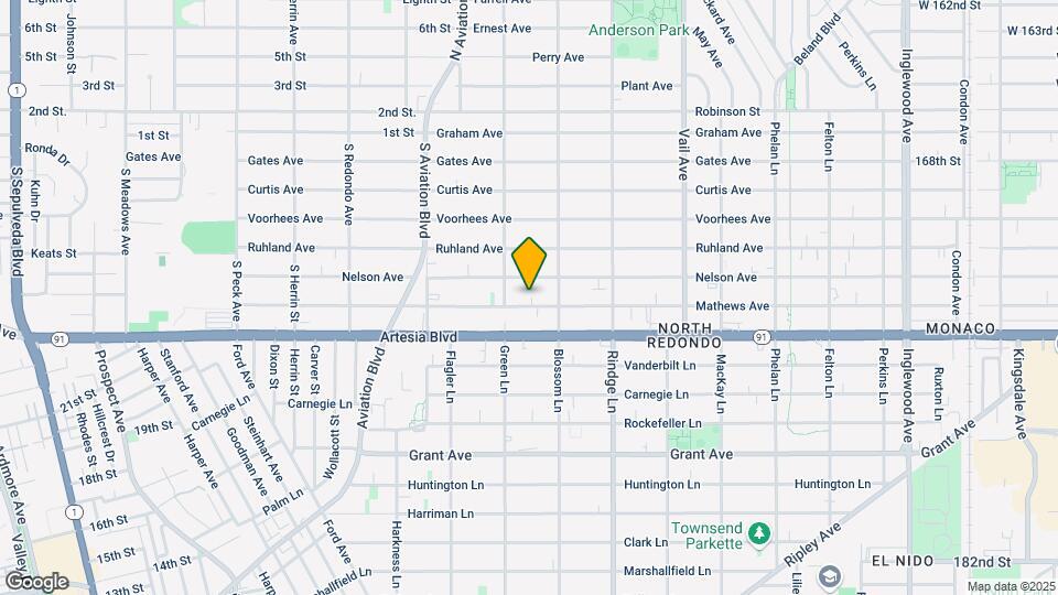 2011 Mathews Ave Map and Location Details