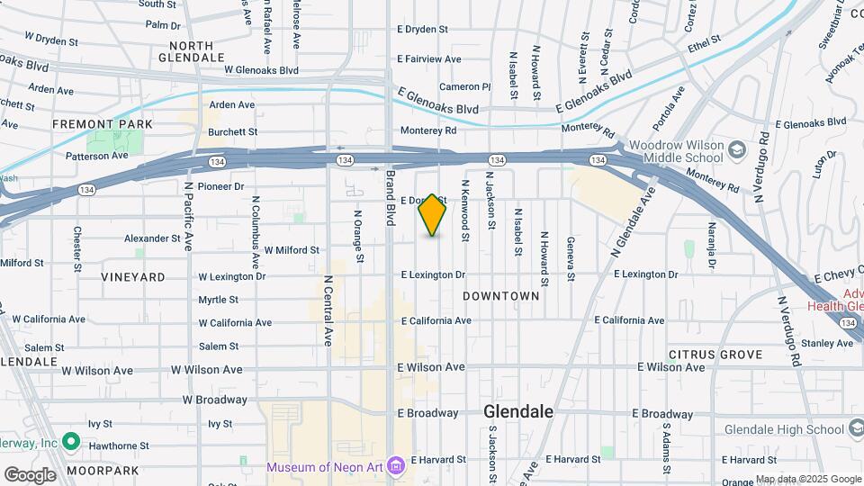 501 N Louise St Map and Location Details