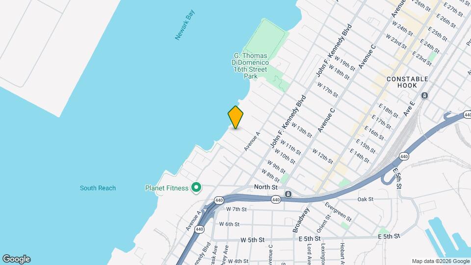 169 W 9th St Map and Location Details