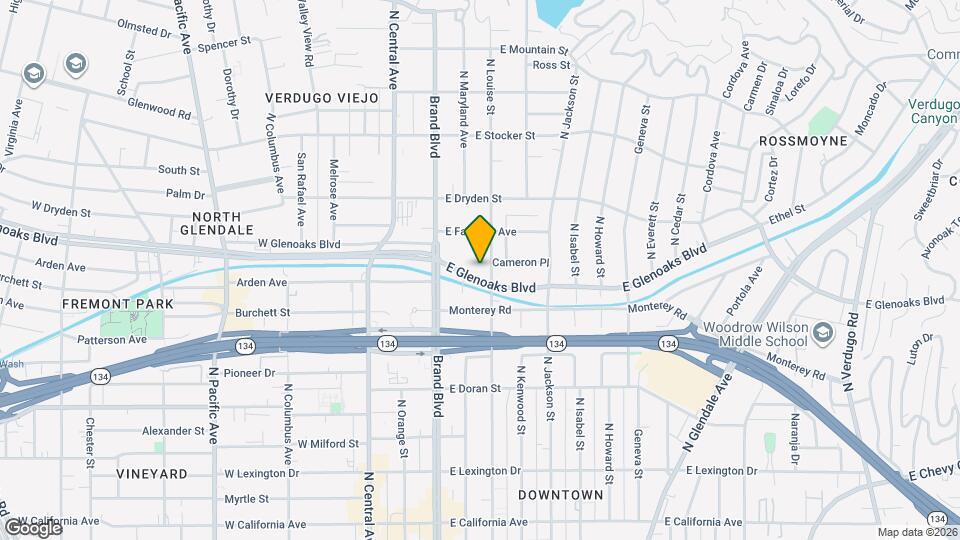 917-925 N Louise St Mapa y Detalles de la Ubicación