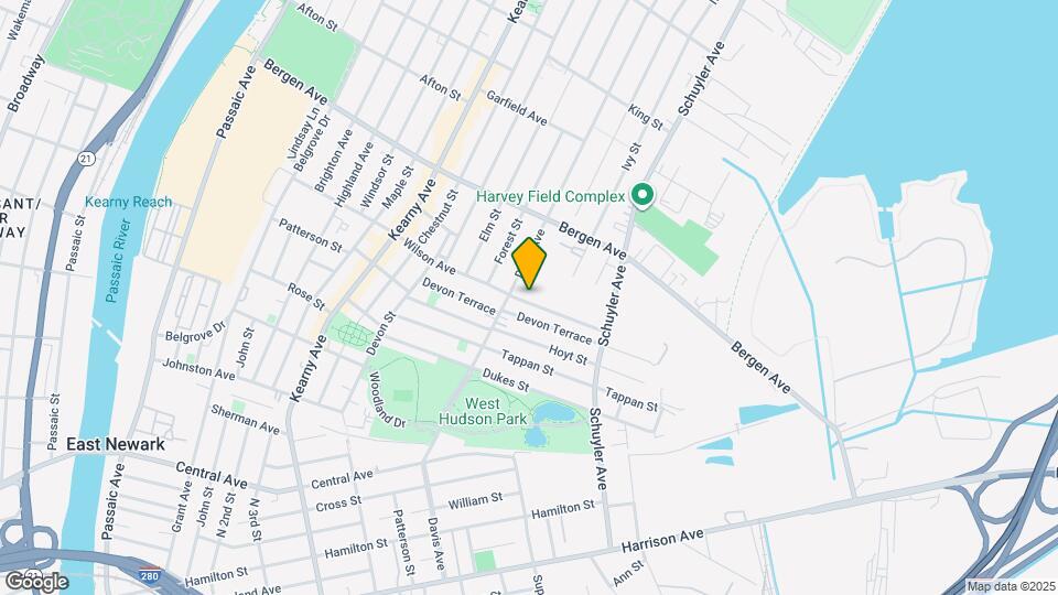 211 Wilson Ave Map and Location Details