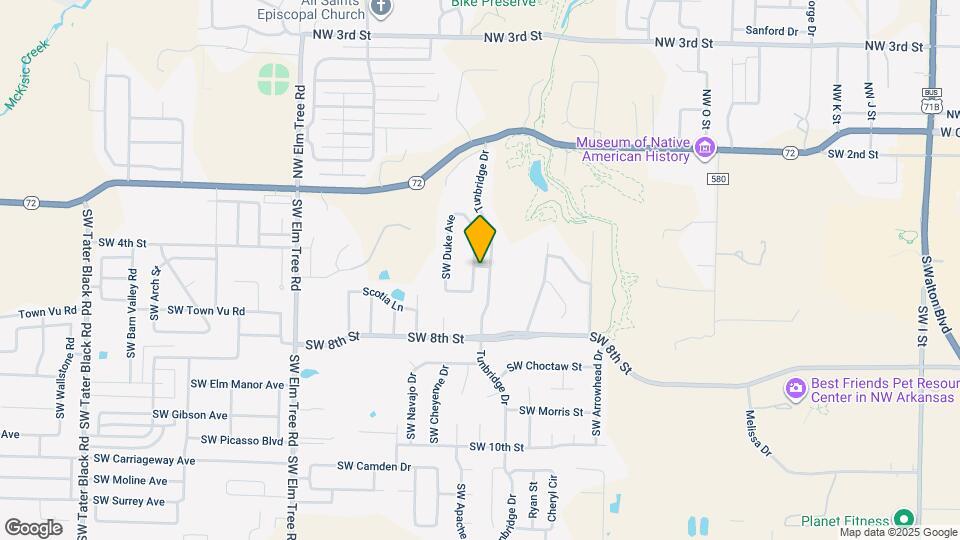 701 SW Maidstone Ave Map and Location Details