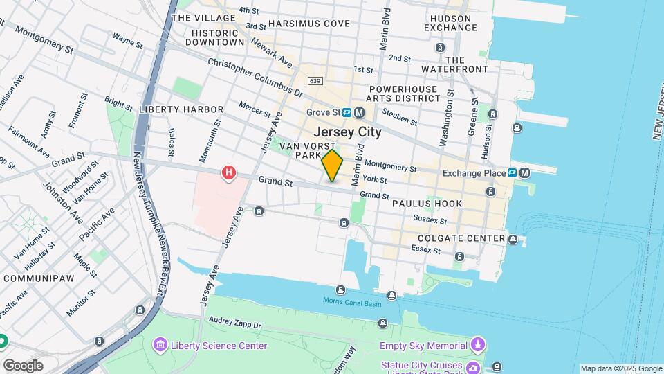 232 Grand St Map and Location Details