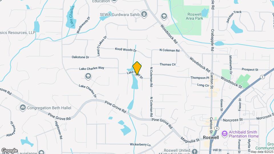 330 Lake Crest Dr Map and Location Details