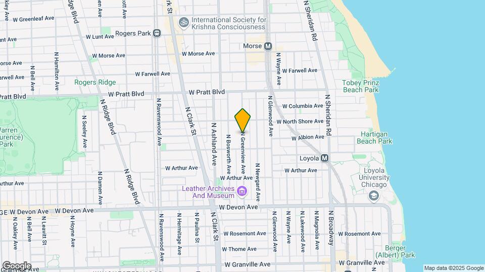 6645 N Greenview Ave Map and Location Details