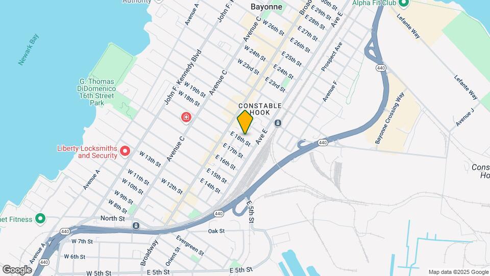 33 E 18th St Map and Location Details