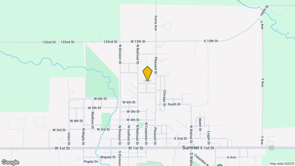 102 E 8th St Map and Location Details